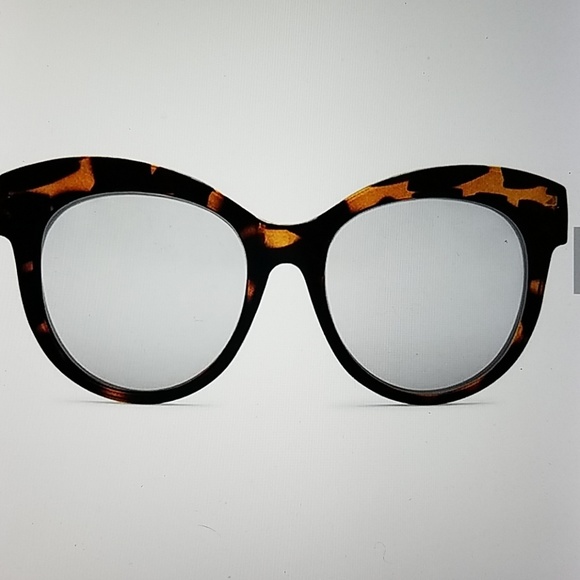 NEW!  SAlE RARE QUAY MAIDEN mirror sunnies - Picture 2 of 13